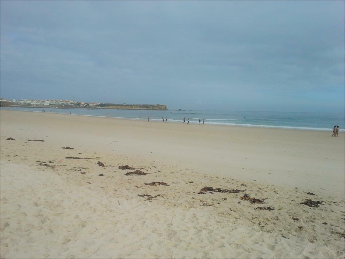 Casa Da Praia De Peniche Apartment Exterior photo